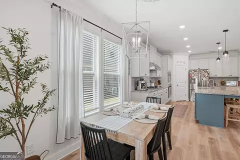 Dining - 3679 Davenport Rd, Duluth, GA 30096 photo 1 of 2