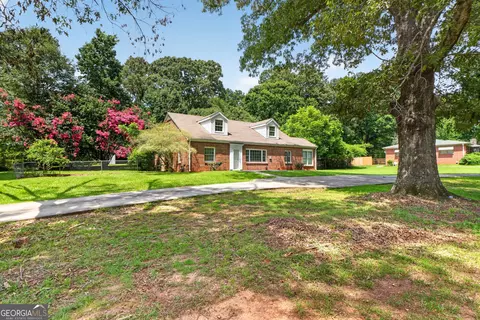 125 Magnolia Dr, Griffin, GA 30223