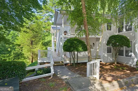 1302 Gettysburg Pl, Atlanta, GA 30350