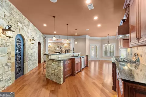 Kitchen - 1310 Settles Rd, Suwanee, GA 30024 photo 6 of 9