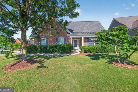 1237 Laurelwood Ln, Lawrenceville, GA 30045