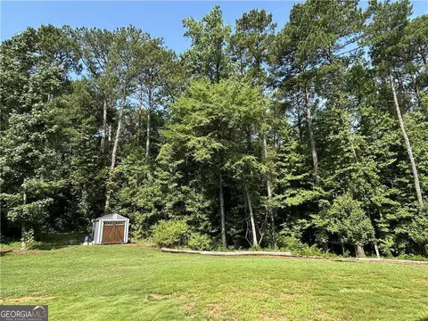 Exterior - 390 Lummus Rd, Covington, GA 30016 photo 7 of 8