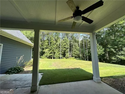 Exterior - 390 Lummus Rd, Covington, GA 30016 photo 6 of 8