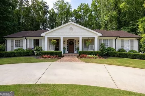 860 Hickory Dr SW, Marietta, GA 30064