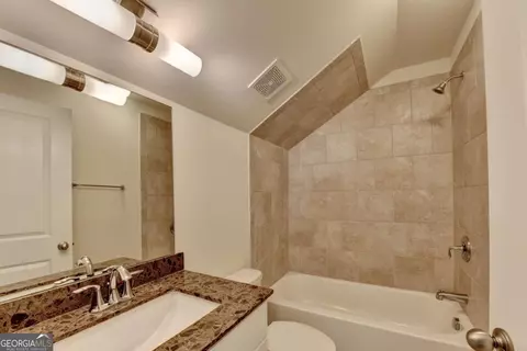 Bath - 4334 Bellview Ln, Duluth, GA 30097 photo 4 of 4