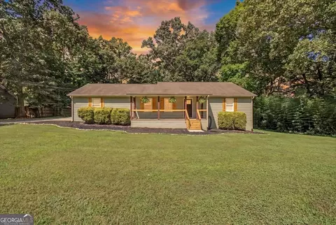 611 Calloway Dr, Rockmart, GA 30153