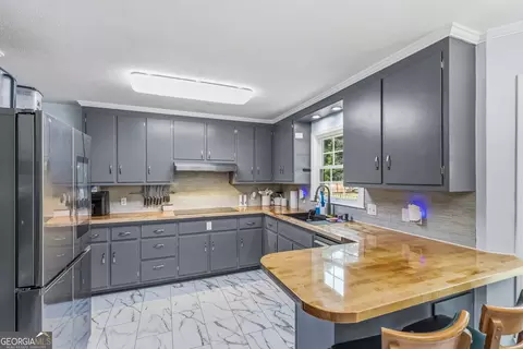 Kitchen - 164 Buttrill Rd, Jackson, GA 30233 photo 1 of 4