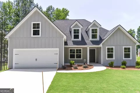 110 Fuller Ct, Grantville, GA 30220