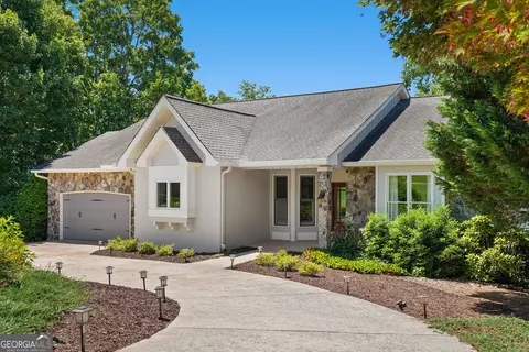 501 Granny Smith Cir, Clarkesville, GA 30523