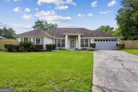 107 Woodridge Ct S, Kingsland, GA 31548