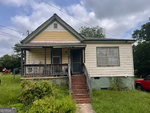 10 Dewey St, Newnan, GA 30263