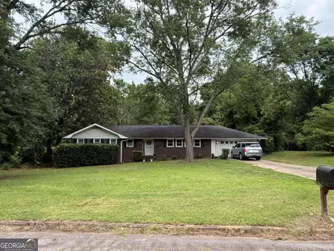 821 Shipp Cir NW, Conyers, GA 30012