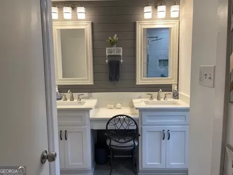 Bath - 73 Beverly Ln, Thomaston, GA 30286 photo 3 of 4