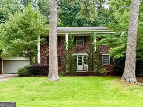 2704 Sunny Ln SE, Marietta, GA 30067