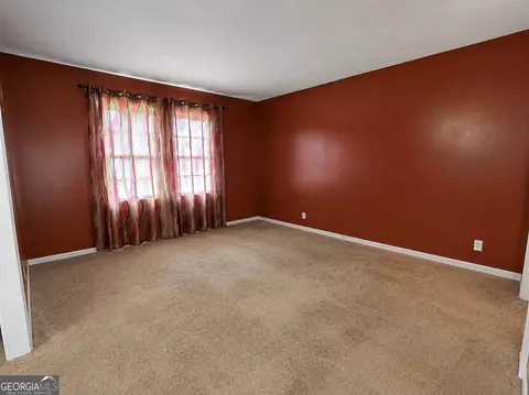 Living - 3985 Hattie Dr, Macon, GA 31217 photo 1 of 3