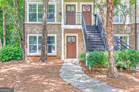 490 Barnett Shoals Rd #201, Athens, GA 30605