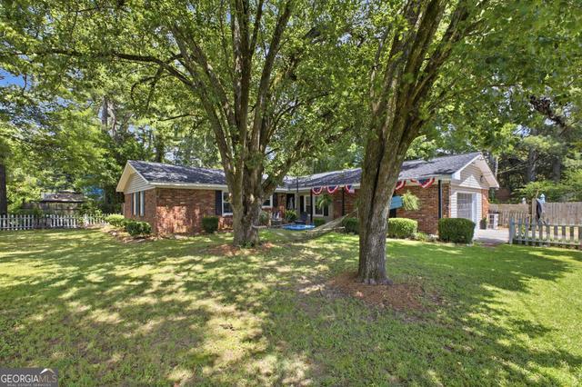1 Brookcrest Dr SW, Rome, GA 30165