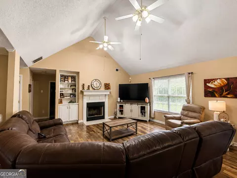 Living - 35 Berkshire Keep, Covington, GA 30016 photo 3 of 4