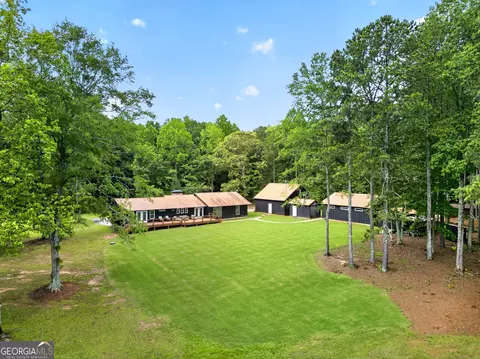 Exterior - 408 Grant Rd, Brooks, GA 30205 photo 5 of 16