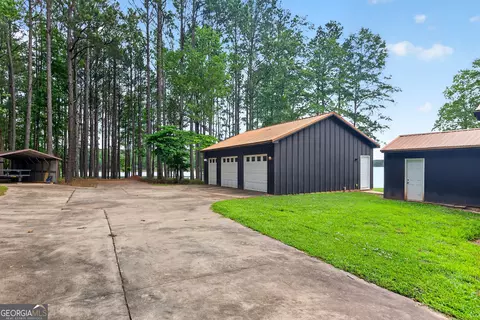 Exterior - 408 Grant Rd, Brooks, GA 30205 photo 14 of 16