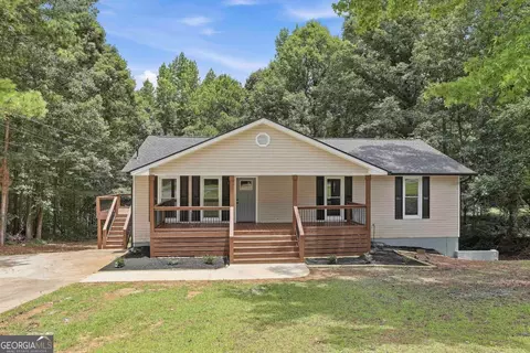 175 Beverly Park Ct, Newnan, GA 30263