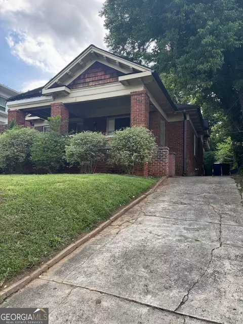 627 Holderness St SW, Atlanta, GA 30310