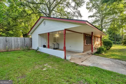 Exterior - 413 Davis Dr, Centerville, GA 31028 photo 17 of 20