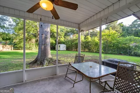 Exterior - 413 Davis Dr, Centerville, GA 31028 photo 5 of 20