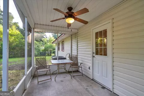 Exterior - 413 Davis Dr, Centerville, GA 31028 photo 4 of 20