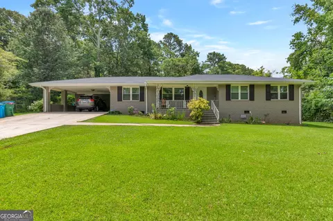 4854 Rosewood Dr SW, Lilburn, GA 30047