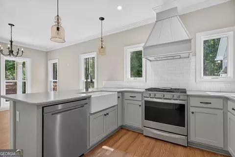Kitchen - 116 Lakeland Dr, Lagrange, GA 30240 photo 3 of 3