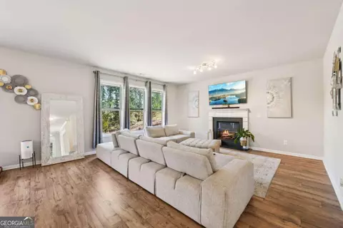 131 Pinehurst Dr, Winder, GA 30680 photo 5