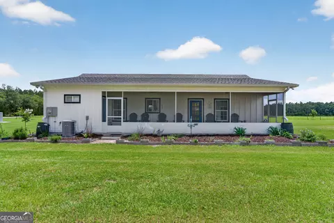 Exterior - 6611 Clark Rd, Blackshear, GA 31516 photo 3 of 6
