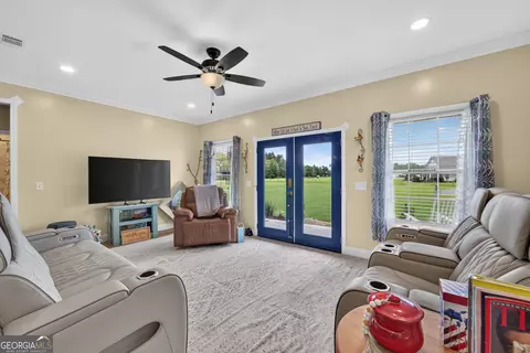 Living - 6611 Clark Rd, Blackshear, GA 31516 photo 1 of 1