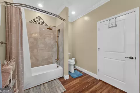 Bath - 6611 Clark Rd, Blackshear, GA 31516 photo 1 of 3