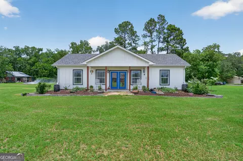 Exterior - 6611 Clark Rd, Blackshear, GA 31516 photo 2 of 6