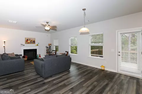 Living - 171 Quail Forest Cir, Toccoa, GA 30577 photo 1 of 1