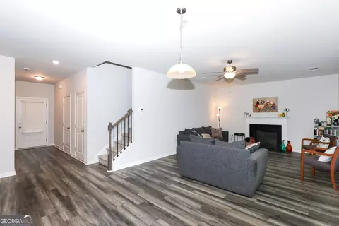 Entry Way - 171 Quail Forest Cir, Toccoa, GA 30577 photo 5 of 7