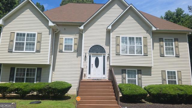 805 Pointe Trl, Locust Grove, GA 30248