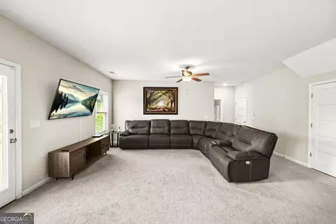 Living - 409 Splash Pointe Pointe, Temple, GA 30179 photo 1 of 1
