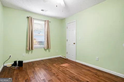 Bedroom - 15 Beaverdam Ln, Covington, GA 30016 photo 5 of 5