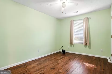 Bedroom - 15 Beaverdam Ln, Covington, GA 30016 photo 4 of 5