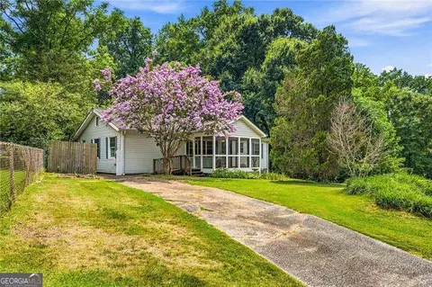 878 Wanda Cir, Marietta, GA 30008