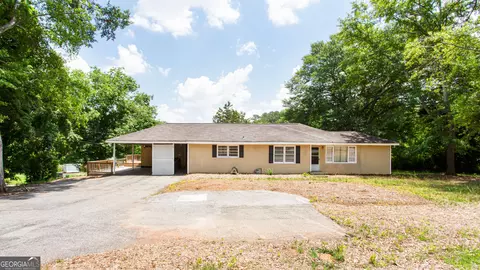 2758 Five Forks Trickum Rd, Lawrenceville, GA 30044