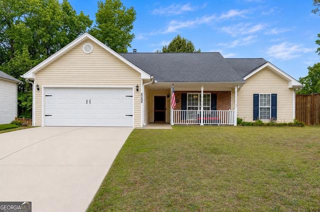 5825 April Dr, Sugar Hill, GA 30518