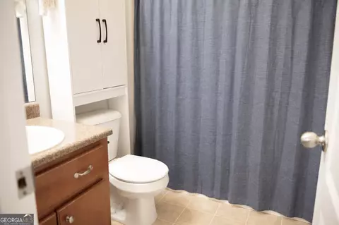 Bath - 1082 Tidal Dr SE, Townsend, GA 31331 photo 1 of 2