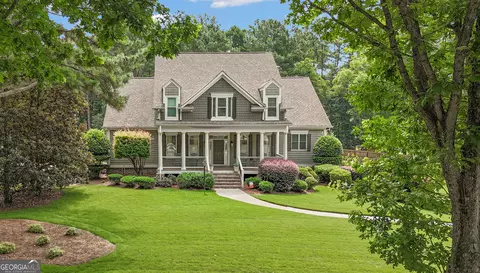105 Trotters Rdg, Fayetteville, GA 30215