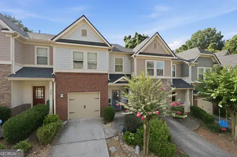 1090 N Village Dr, Decatur, GA 30032