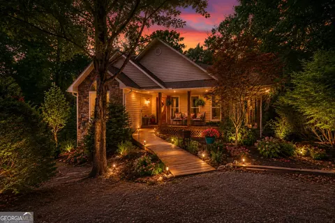 339 Henderson Rd, Young Harris, GA 30582
