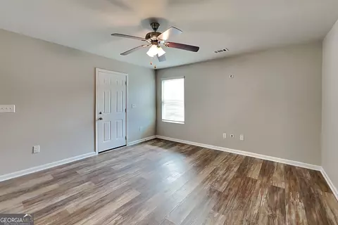 Living - 15 Daniel Ln, Covington, GA 30014 photo 1 of 2